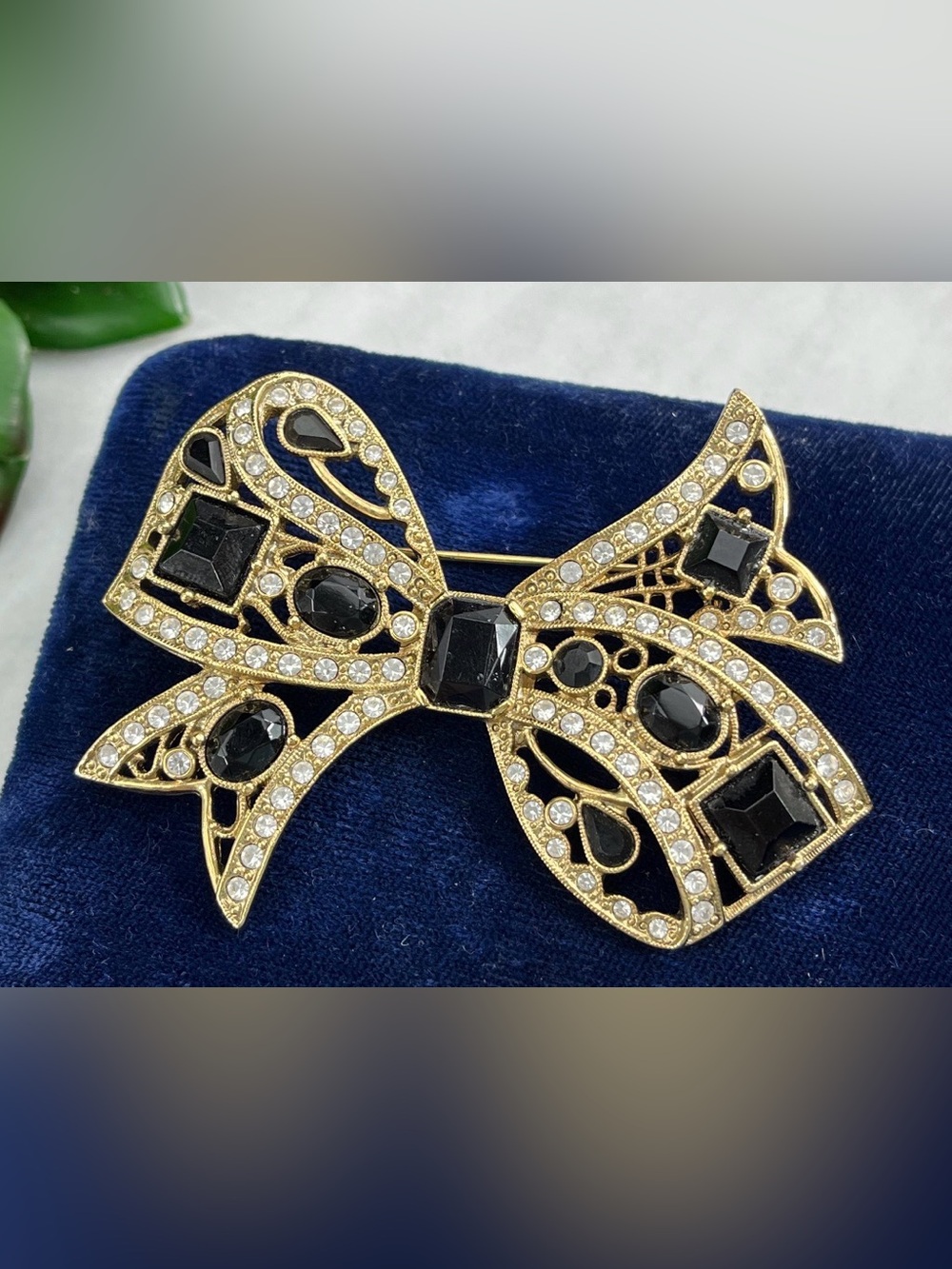 Vintage Rhinestone Bow Brooch - 1928 Costume Jewelry